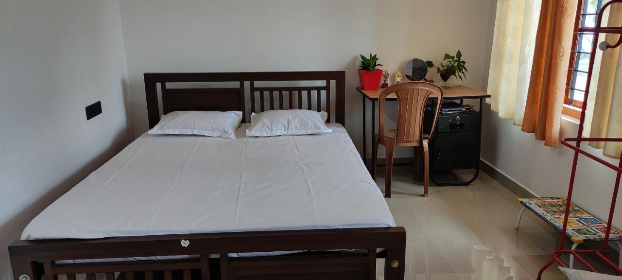 Soly'S Villa Homestay Муннар Экстерьер фото